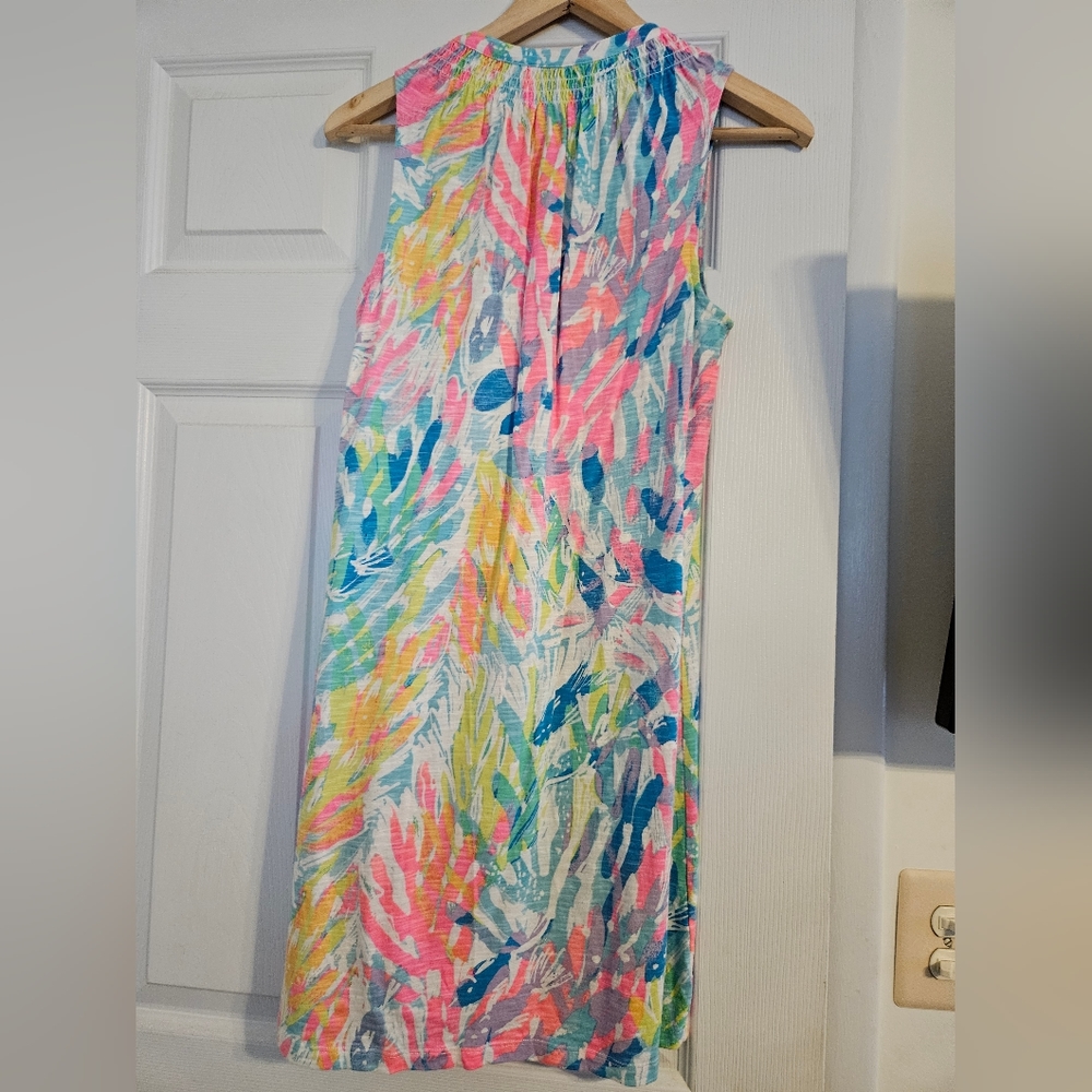 Essie Sparkling Sand dress size small